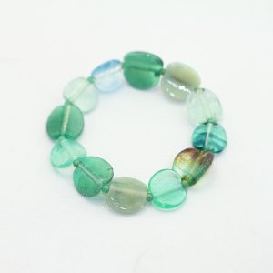 Egyedi üveg karkötő kékes zöld lencsék